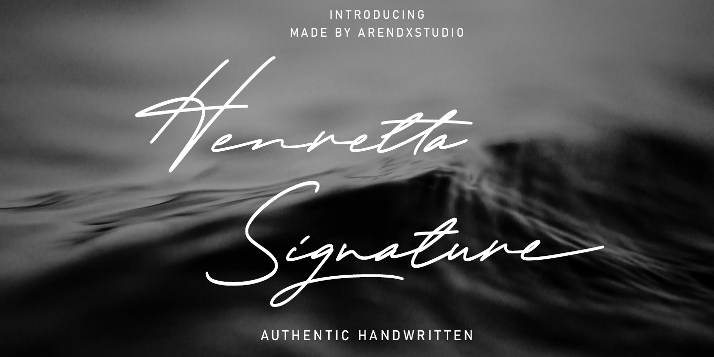 Font Henretta Signature